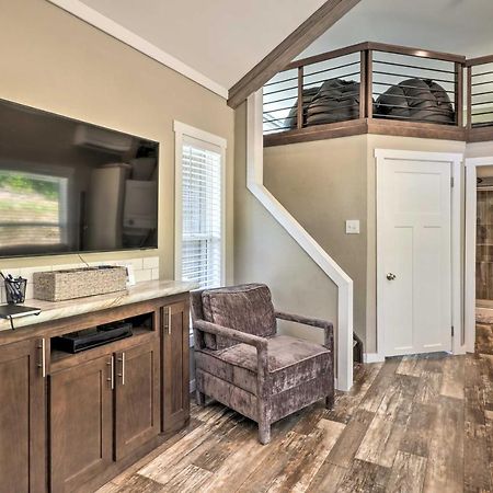 Branson Tiny Home On 52 Acres With Private Lake! エクステリア 写真