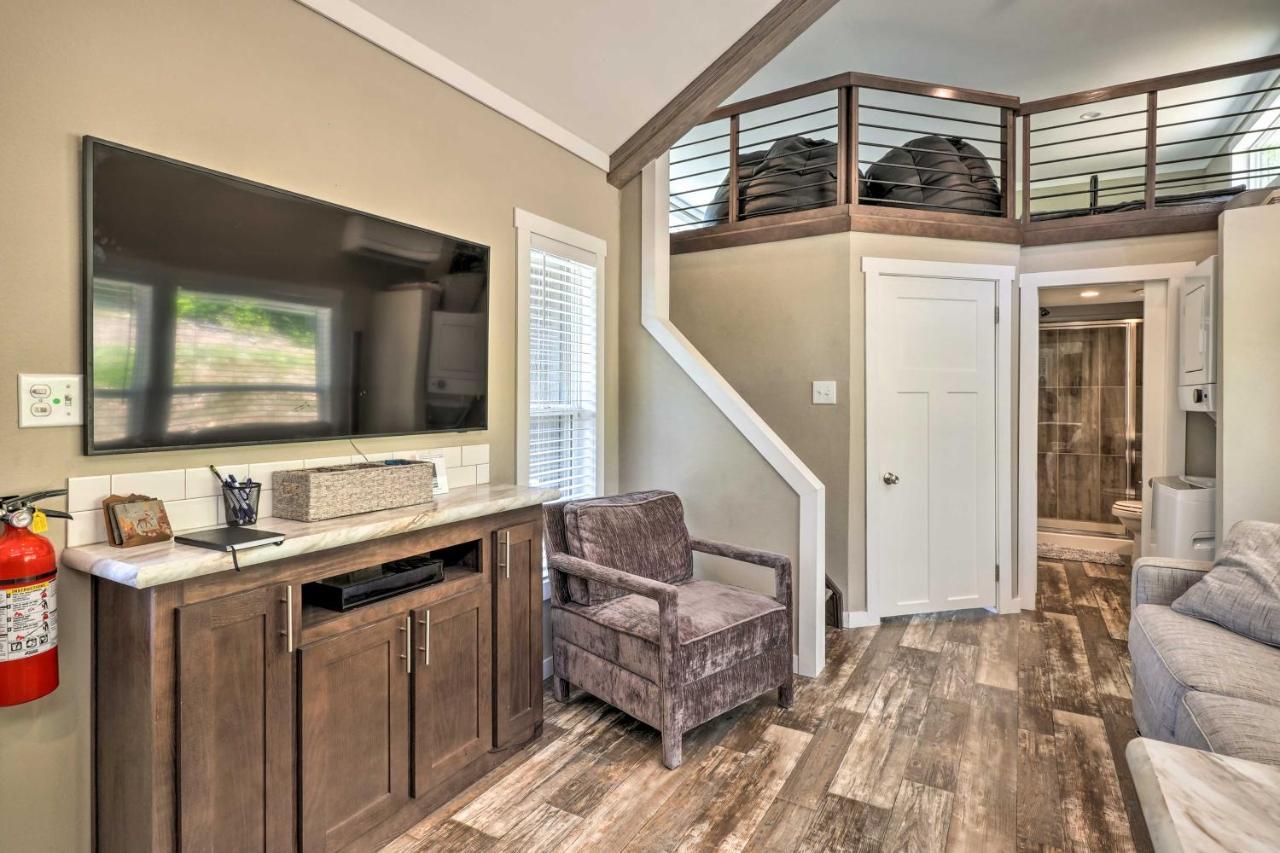 Branson Tiny Home On 52 Acres With Private Lake! エクステリア 写真