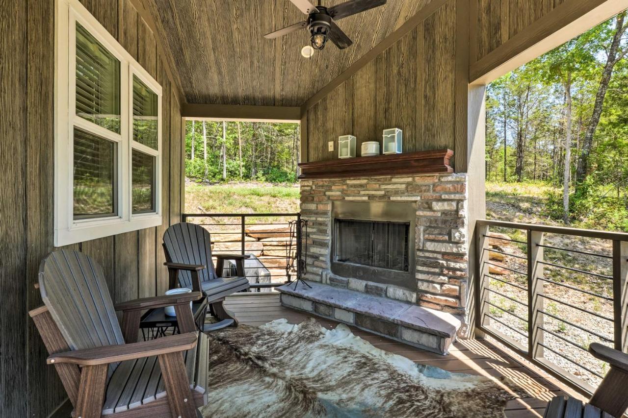 Branson Tiny Home On 52 Acres With Private Lake! エクステリア 写真