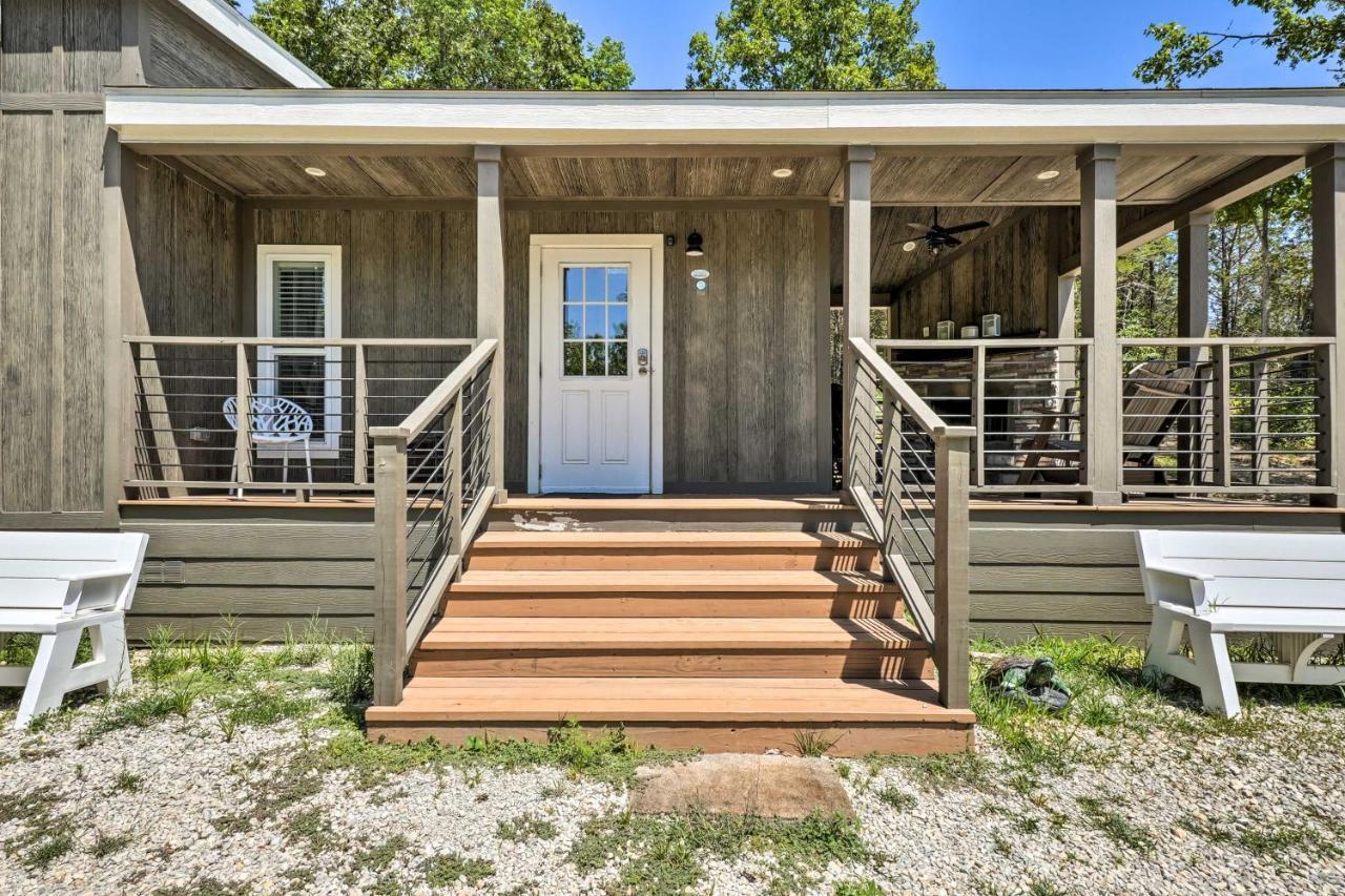 Branson Tiny Home On 52 Acres With Private Lake! エクステリア 写真